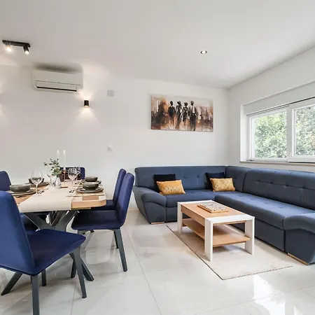 דירה Dolores With Terrace & Jacuzzi דוברובניק