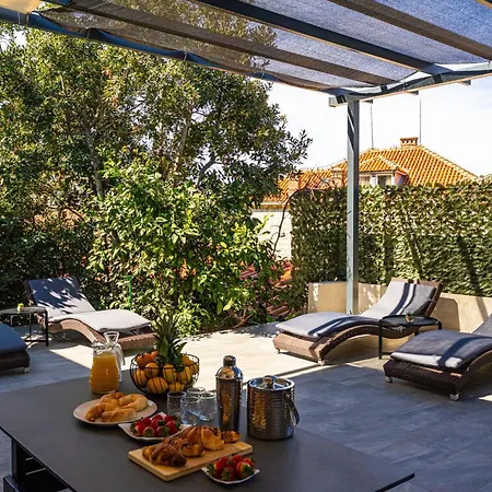 Dolores With Terrace & Jacuzzi 두브로브니크