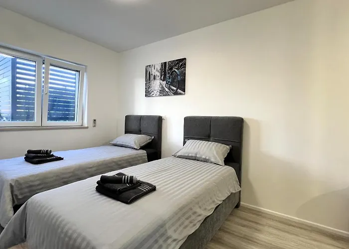 Dolores With Terrace & Jacuzzi Appartement