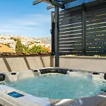 Dolores With Terrace & Jacuzzi *
