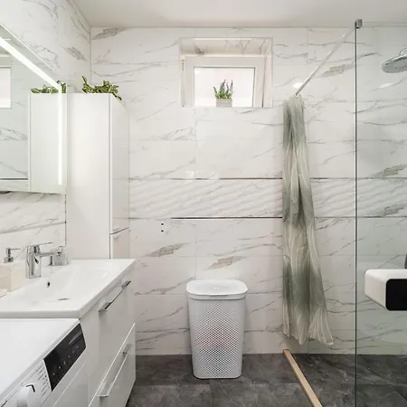 Dolores With Terrace & Jacuzzi Apartment Dubrovnik