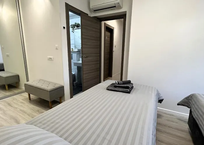 شقة Dolores With Terrace & Jacuzzi *