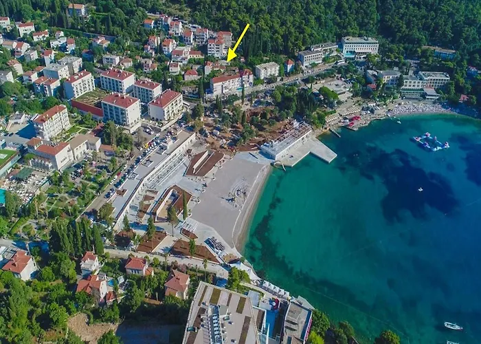 Dolores With Terrace & Jacuzzi شقة *