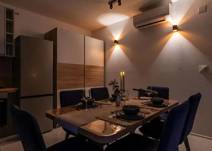 Dolores With Terrace & Jacuzzi *