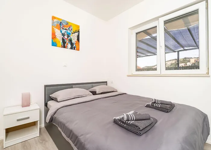 Dolores With Terrace & Jacuzzi Dubrovník