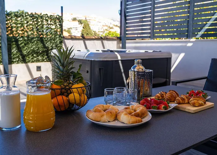 Dolores With Terrace & Jacuzzi شقة