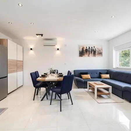 Dolores With Terrace & Jacuzzi * Dubrovnik