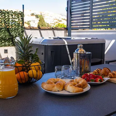 Dolores With Terrace & Jacuzzi Apartment